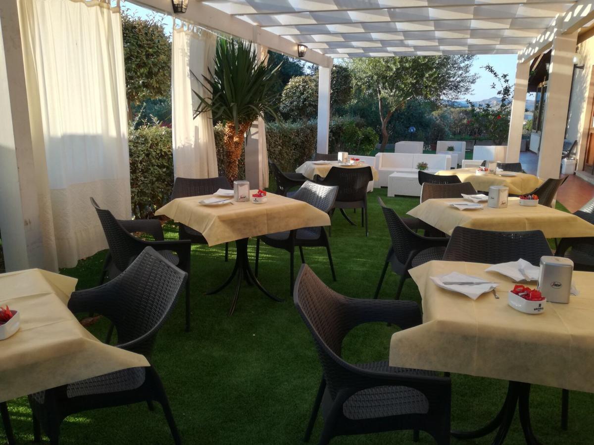 באדזי Hotel Marina מראה חיצוני תמונה
